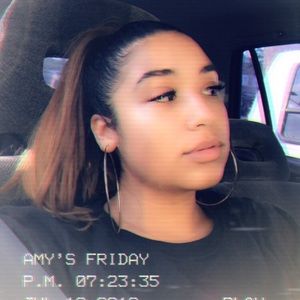 Meet your Posher, Amy